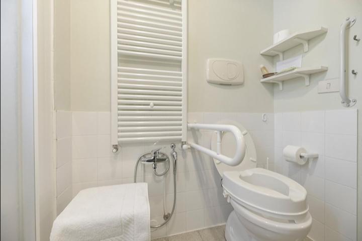 Vigna Sant' Amico Country House Morro dʼAlba المظهر الخارجي الصورة